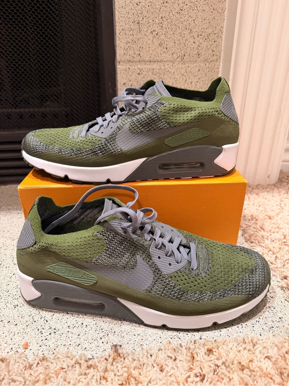 Nike Air Max Men’s Olive Green and Gray Flyknit Sneakers